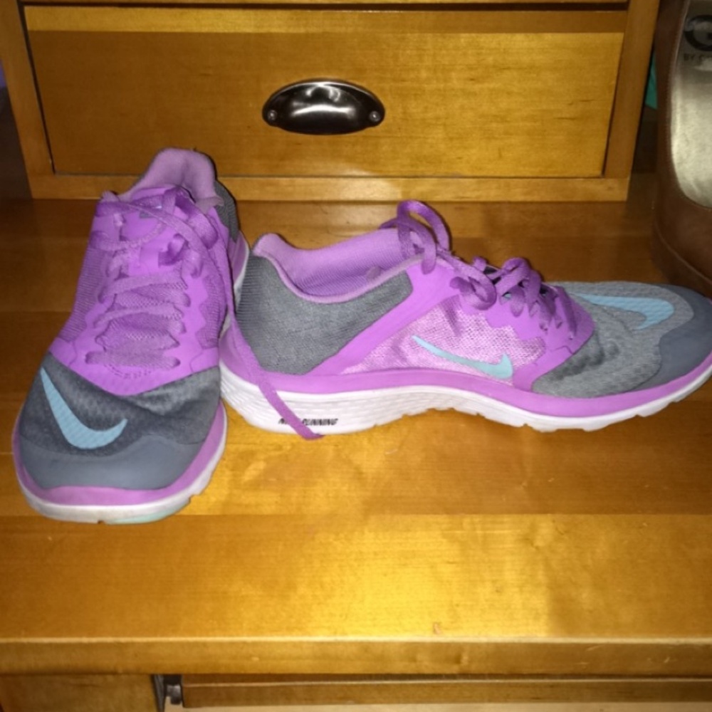 Running Shoes